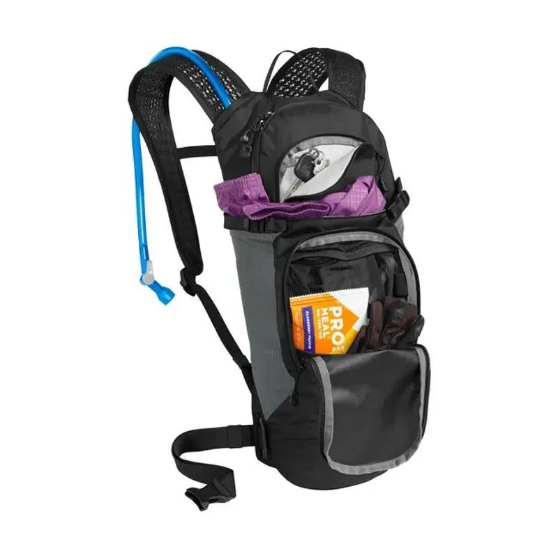 NI - Camelbak Lobo 9L Hydration Pack With 2L Reservoir in Black-6
