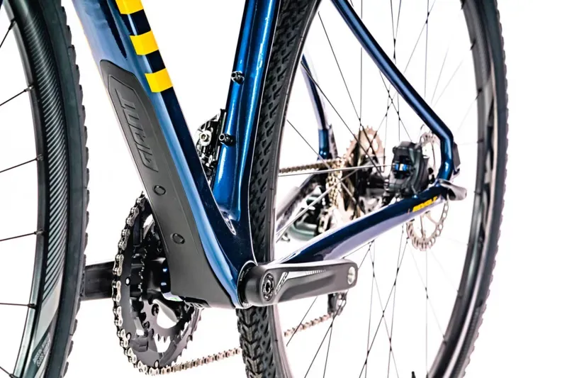 2020 Giant Revolt Advanced 3 Carbon Gravel Bike in Blue-3