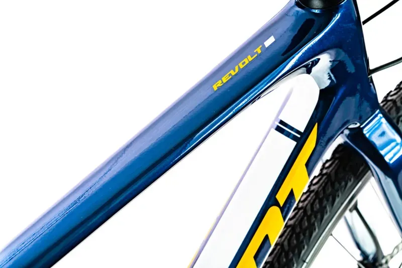 2020 Giant Revolt Advanced 3 Carbon Gravel Bike in Blue-1