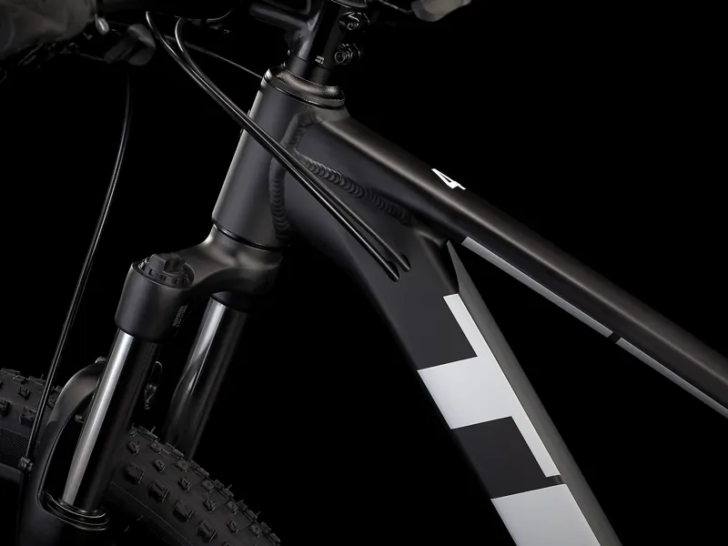 Trek Marlin 4 Mountain Bike in Black-9