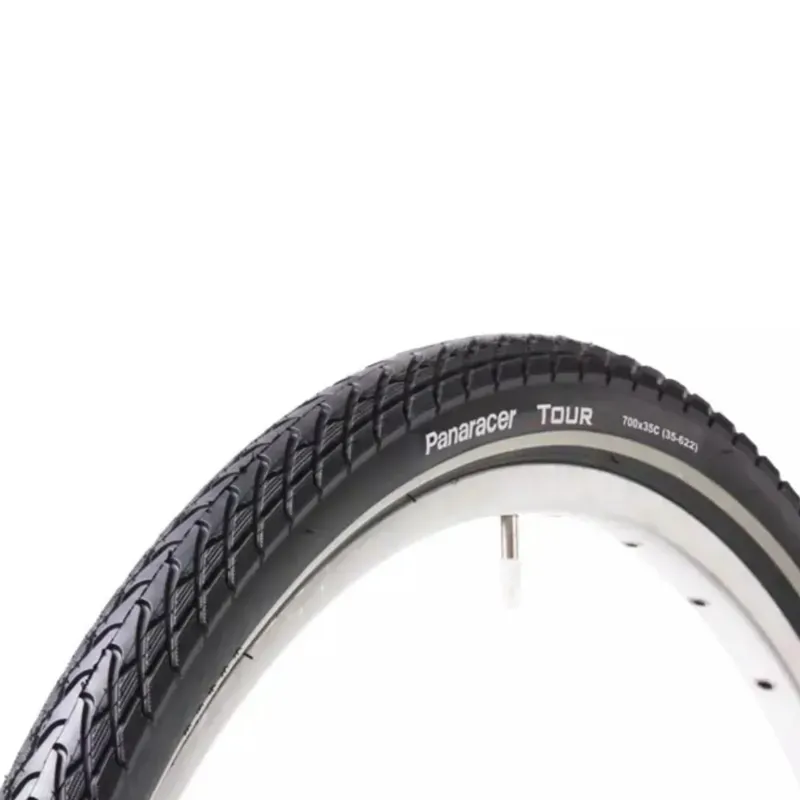 Panaracer Tour Reflective Wire Bead Tyre in Black-1