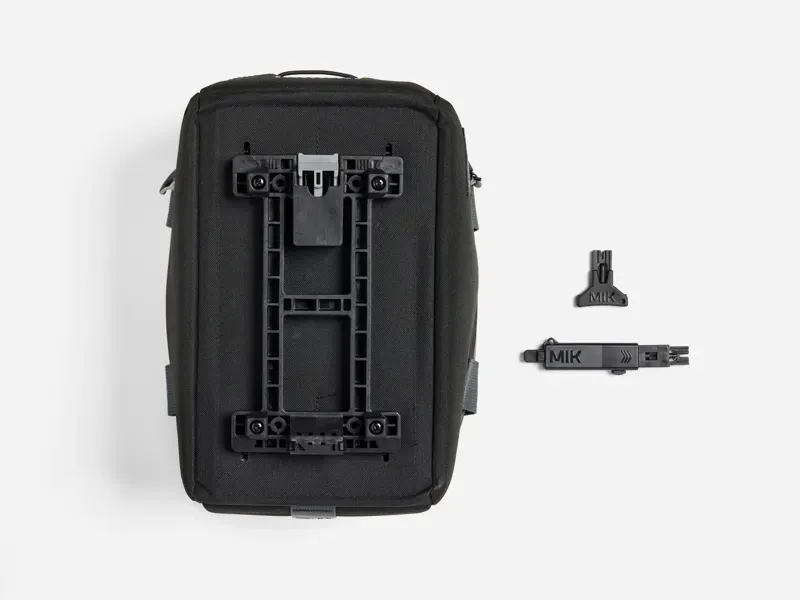 Trek MIK 2.0 Commuter 7l Trunk Bag in Black-3